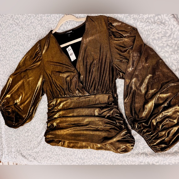 NWT EXPRESS Ribbed Gold Metallic Ruched Top - Picture 8 of 11